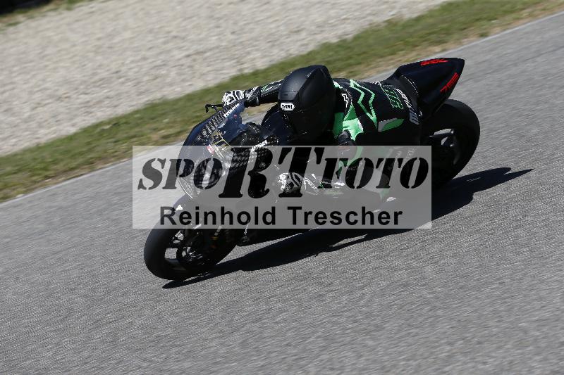 /15 22.05.2026  Plüss Moto Sport  Discover the Bike ADR /Gruppe rot - Race 3/98